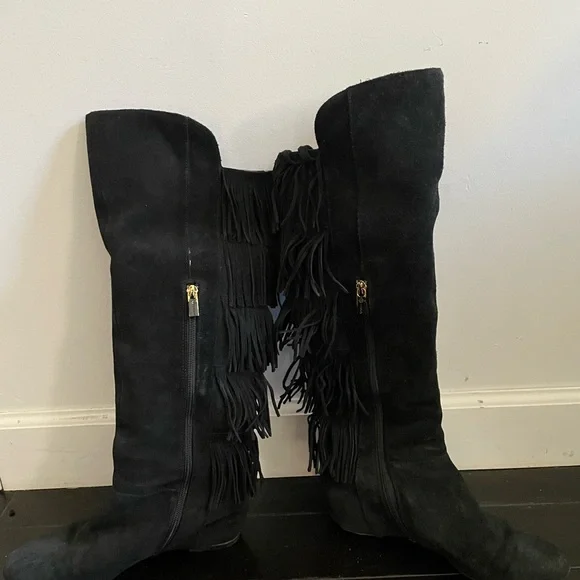 🖤sold🖤Isola Tavora Black Fringe Tall Wedge Boots Womens Size 8.5 - Picture 3 of 7